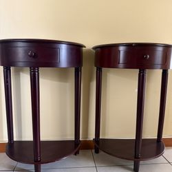 Set of 2 Matching Wood End Tables