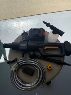 Portable wireless handheld pressure washer