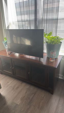 TV STAND