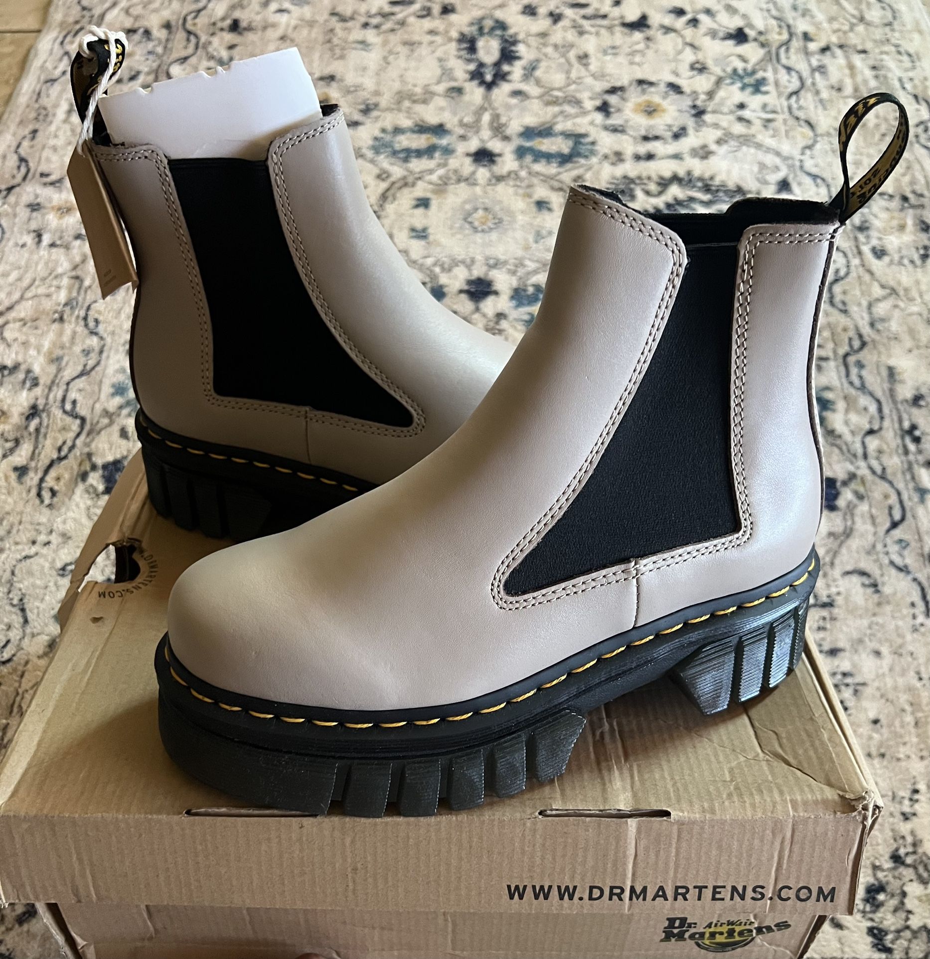 Dr Marten Boots