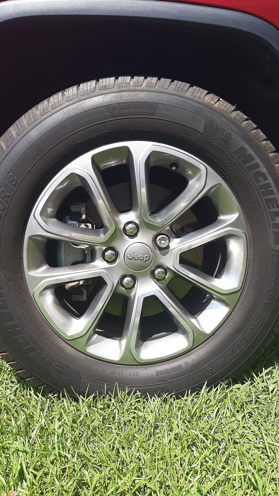 Jeep Grand Cherokee rims and tires