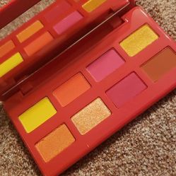 Authentic New Makeup 