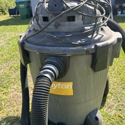 Vacuum cleaner Extra large in good Condition 