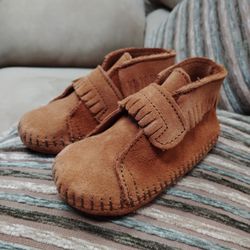 Minnetonka Toddler Riley Bootie Fringed Brown ~ Size 5