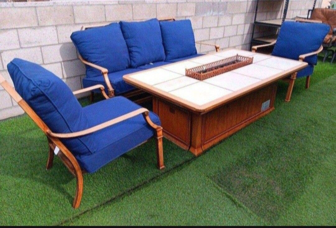 Patio Furniture Good Condition