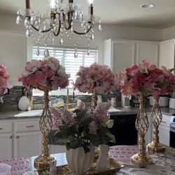 8 Flower Bouquets 