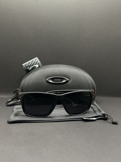 Oakley Sunglasses 