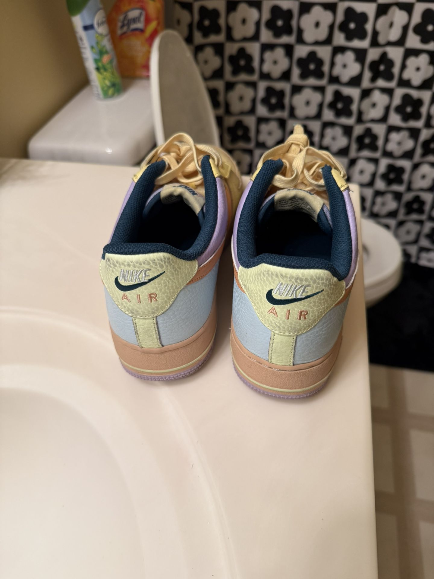 Men Nike Air Size 10