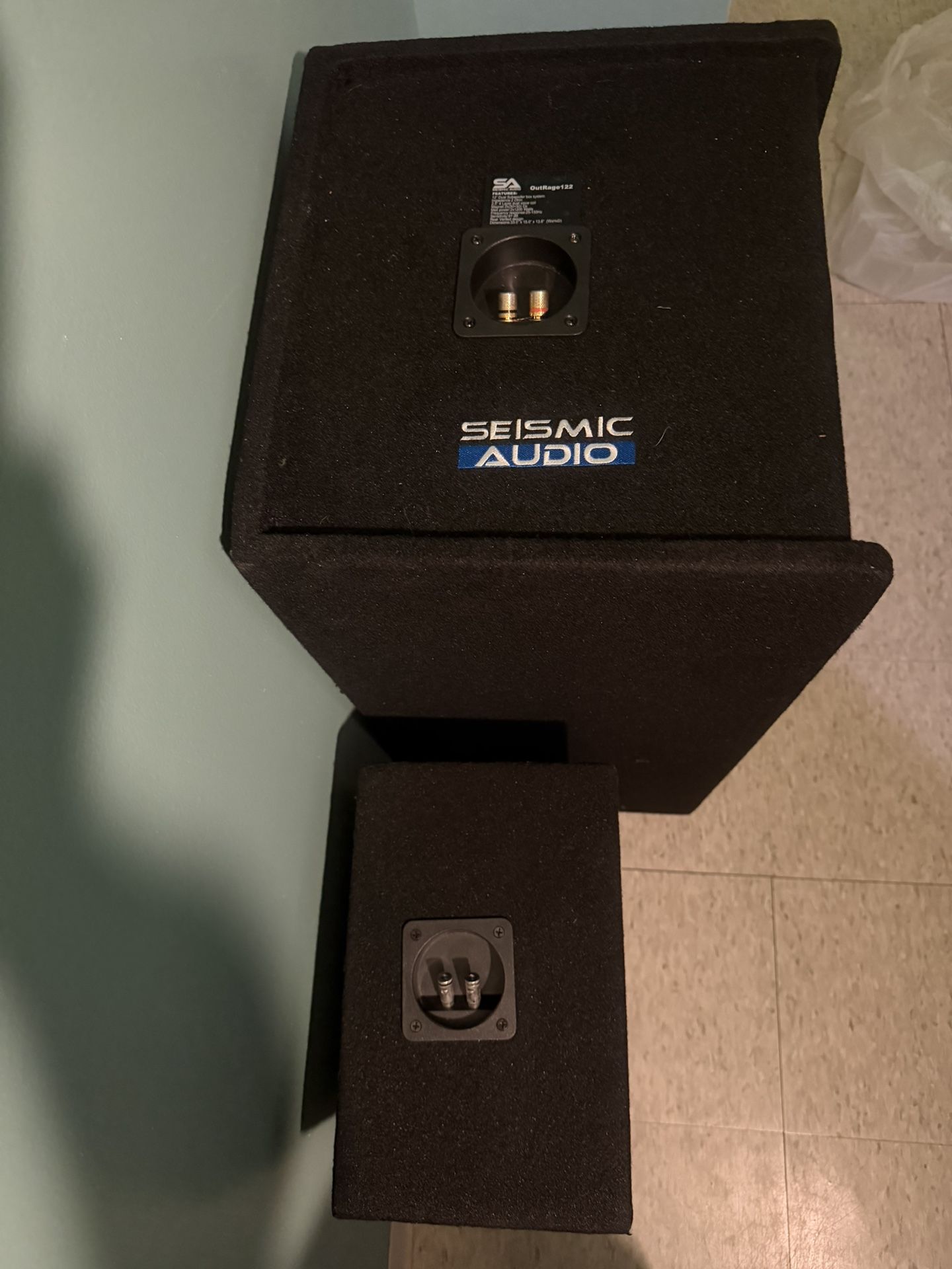 Car Speakers Chuchero and amplifier