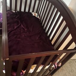 Baby crib