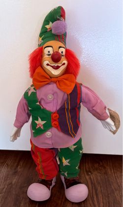 1980’s vintage porcelain clown music box