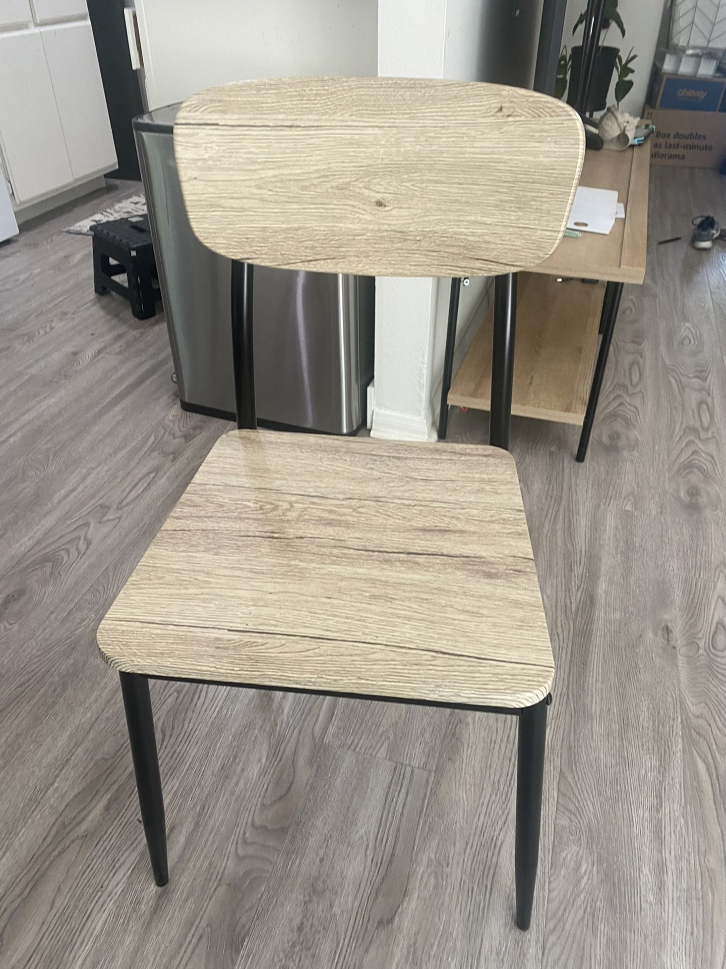 4 Chairs