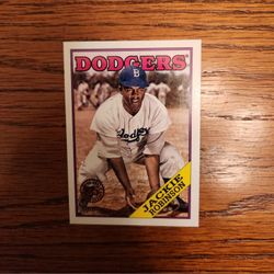JACKIE ROBINSON TOPPS BASEBALL CARD, BROOKLYN DODGERS 