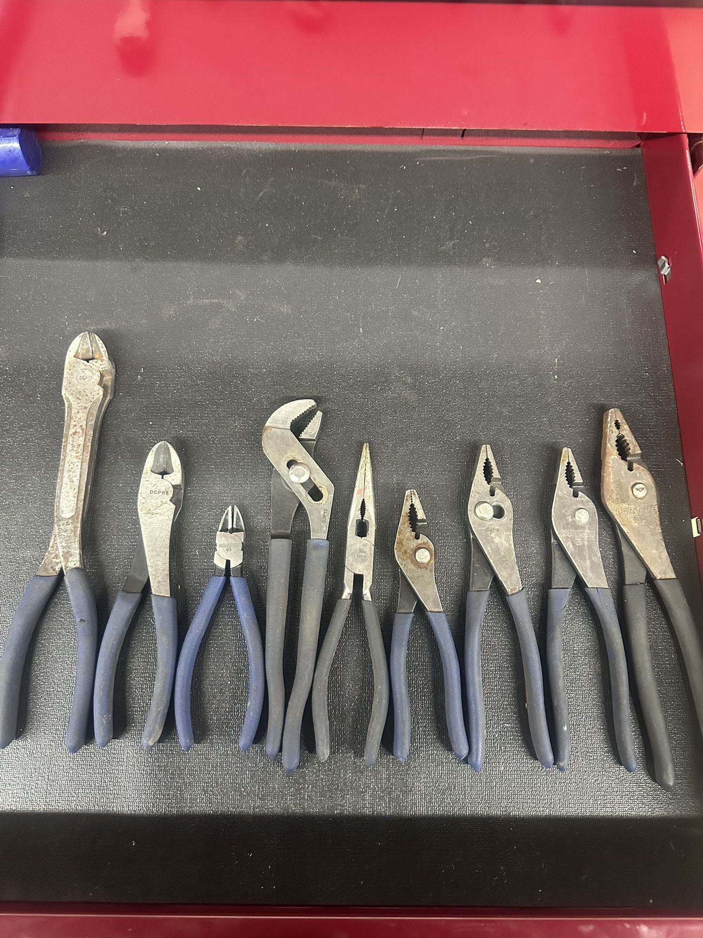 Carlyle (napa) Pliers
