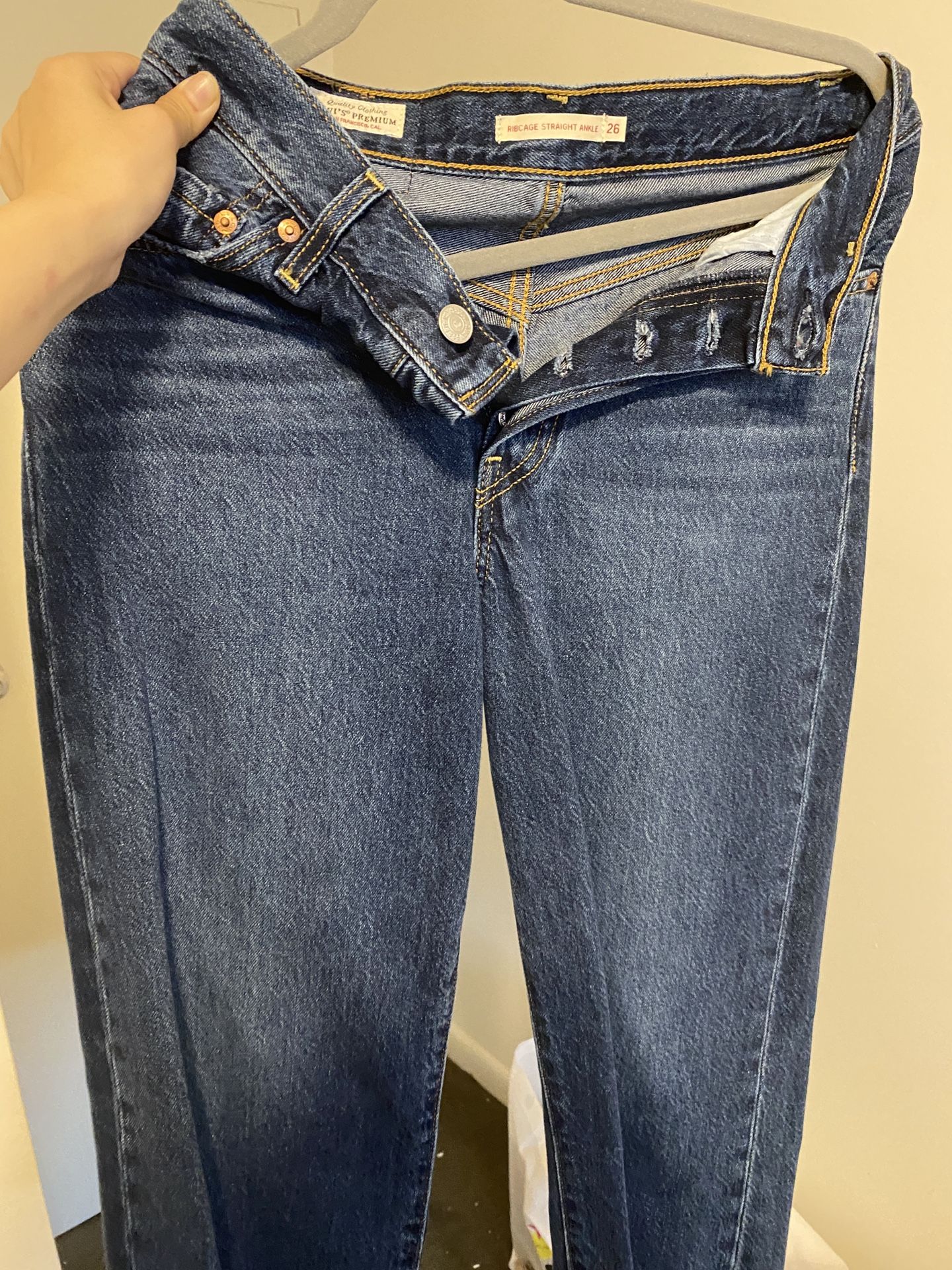 levis straight ankle jeans