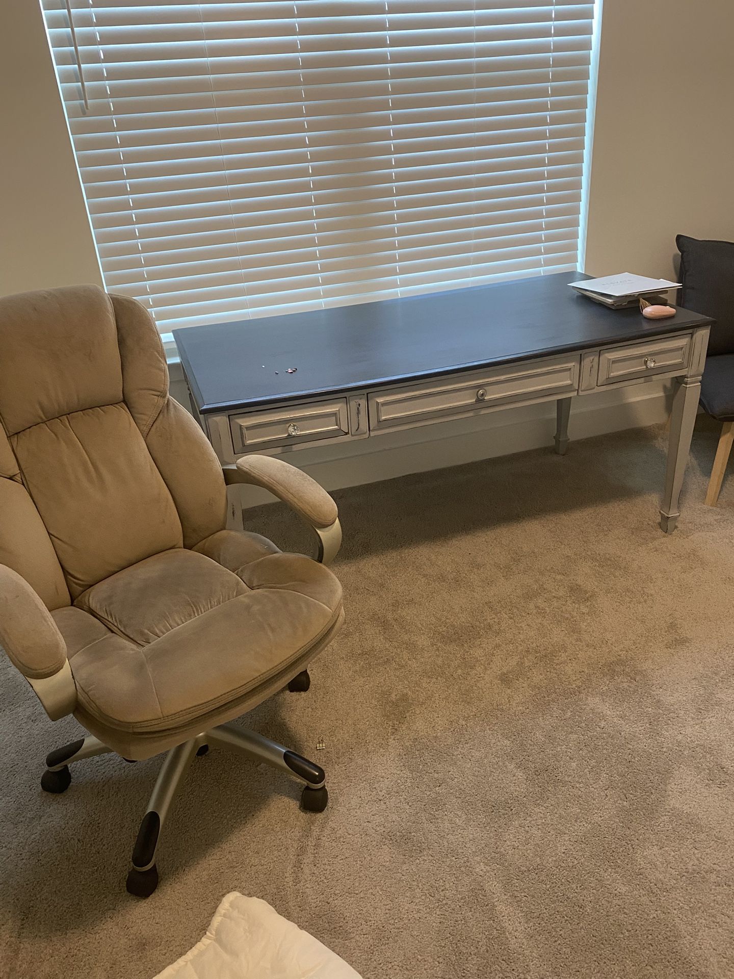 Beautiful Desk And Chair. 