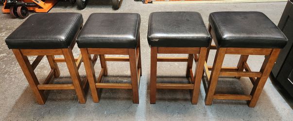 4 Barstools all wood
