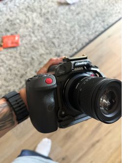 Canon R5C
