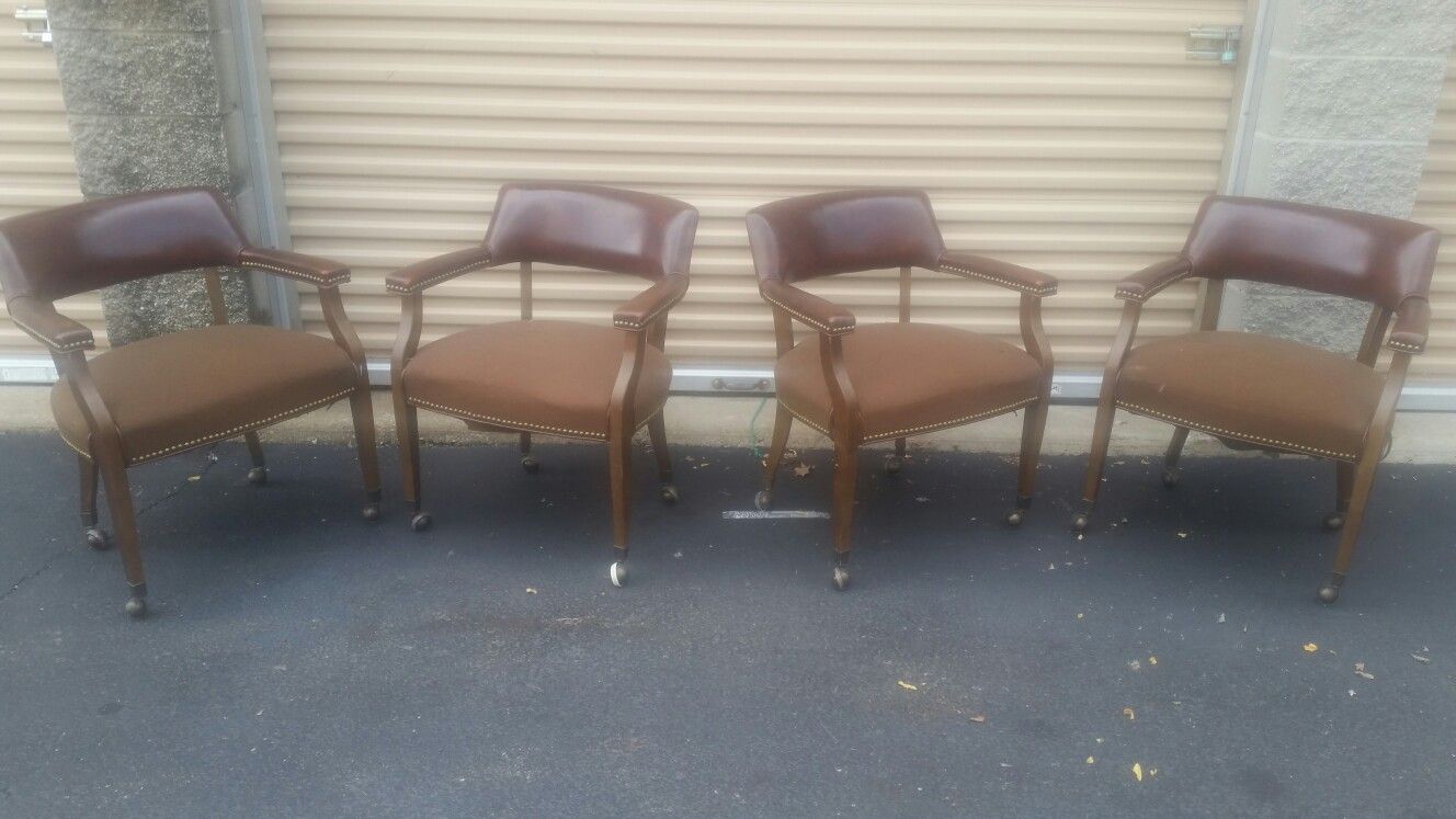 (4) MATCHING ROLLING CHAIRS