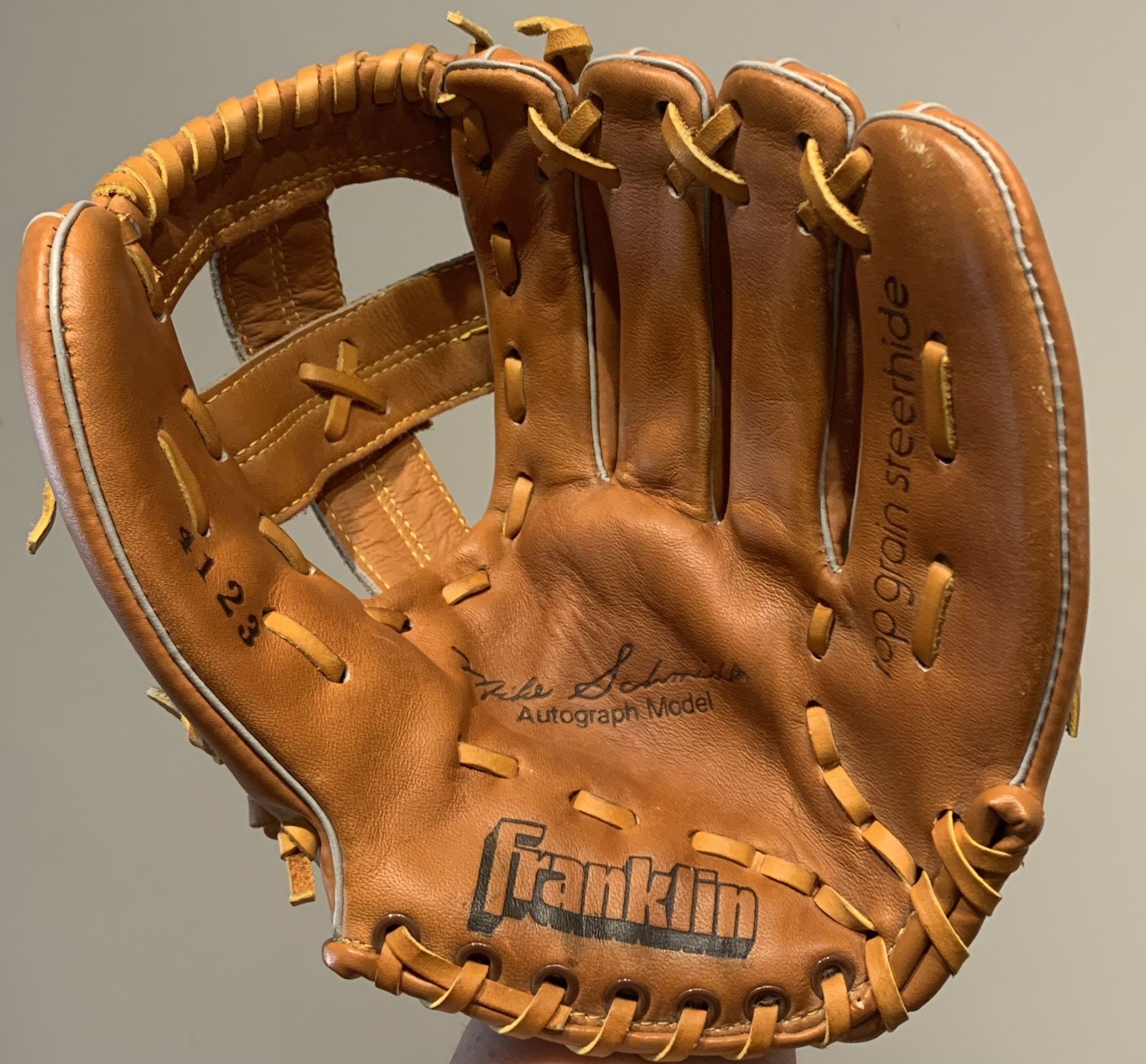 Franklin Baseball Glove RHT 4123 Mike Schmidt Autograph Model 9" Top Grain