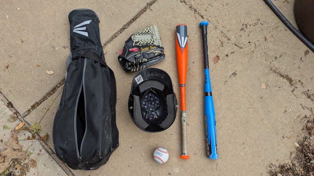 Boys Basketball Kit (Bats, Glove, Helmet, Ball)