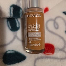 Revlon Skin Caring Foundation 