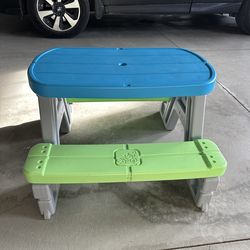 Kids Step 2 picnic table