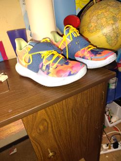 Kyrie low3