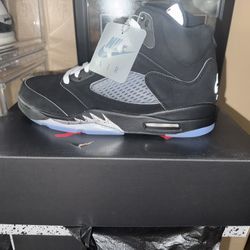 Jordan 5 Black Metallic Reimagined 2025