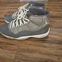Jordan cool grey 11’s size 11