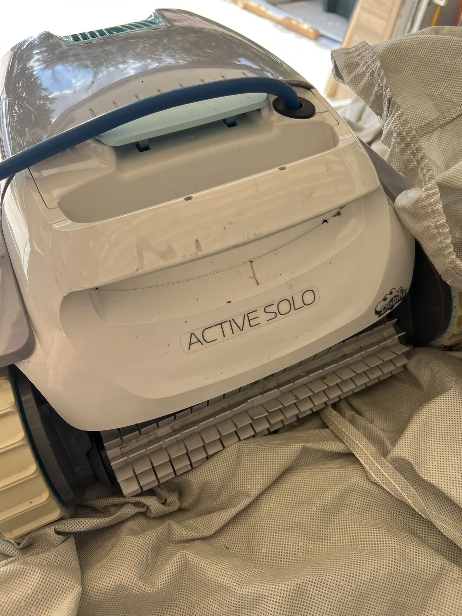 Actuve solo pool vacuum