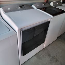 Just Like New!!! MEGA CAPACITY!!! Top Of The Line!!! Kenmore, 700 Series, Matching Set!!! Must See To Appreciate!!!
