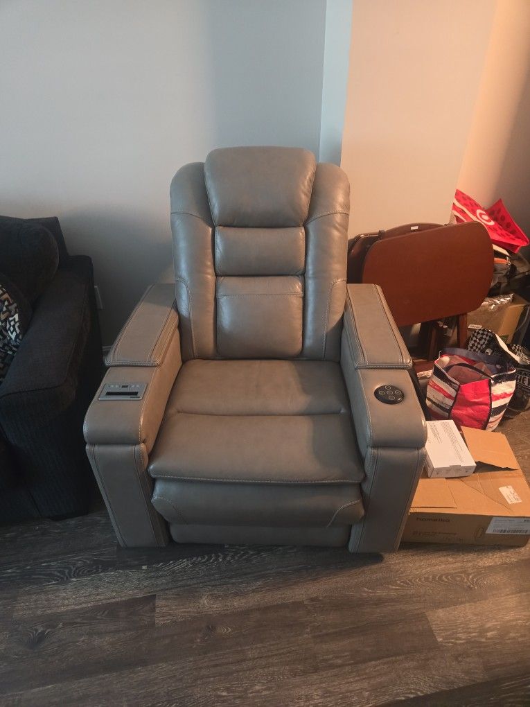 Recliner