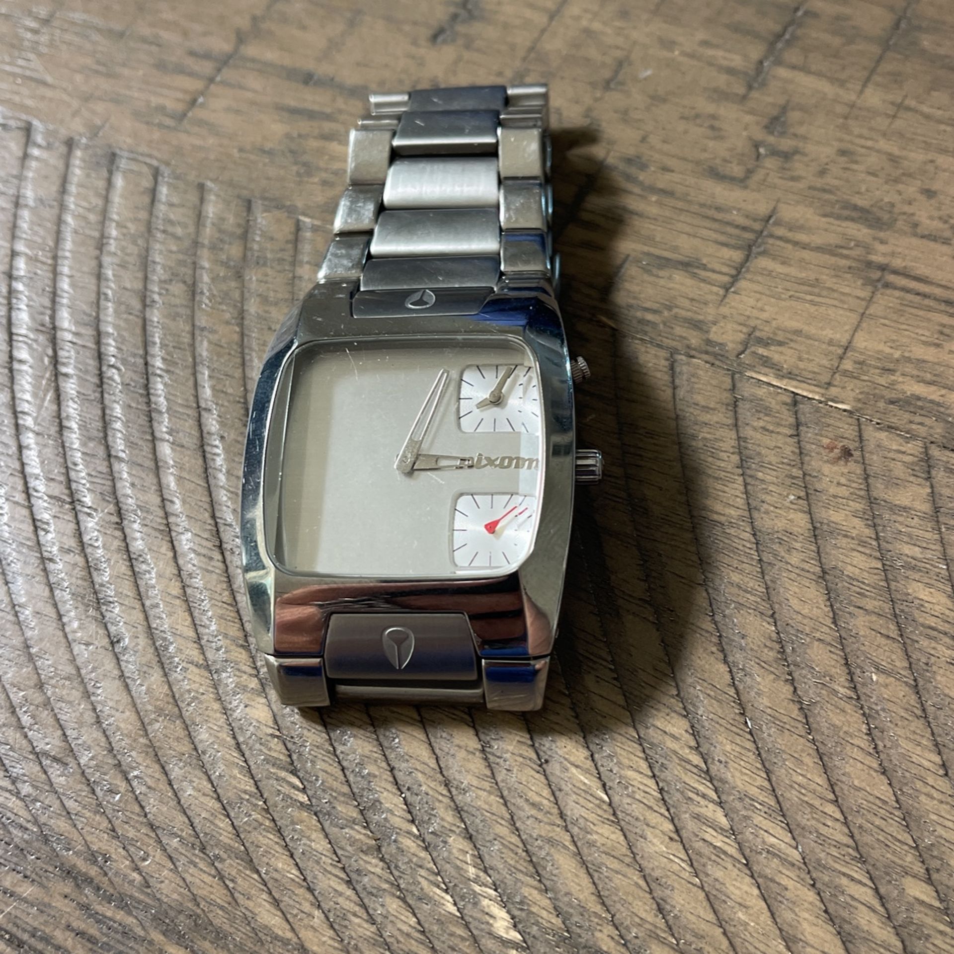 Nixon Watch “The banks”