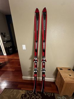 Salomon Red Ski