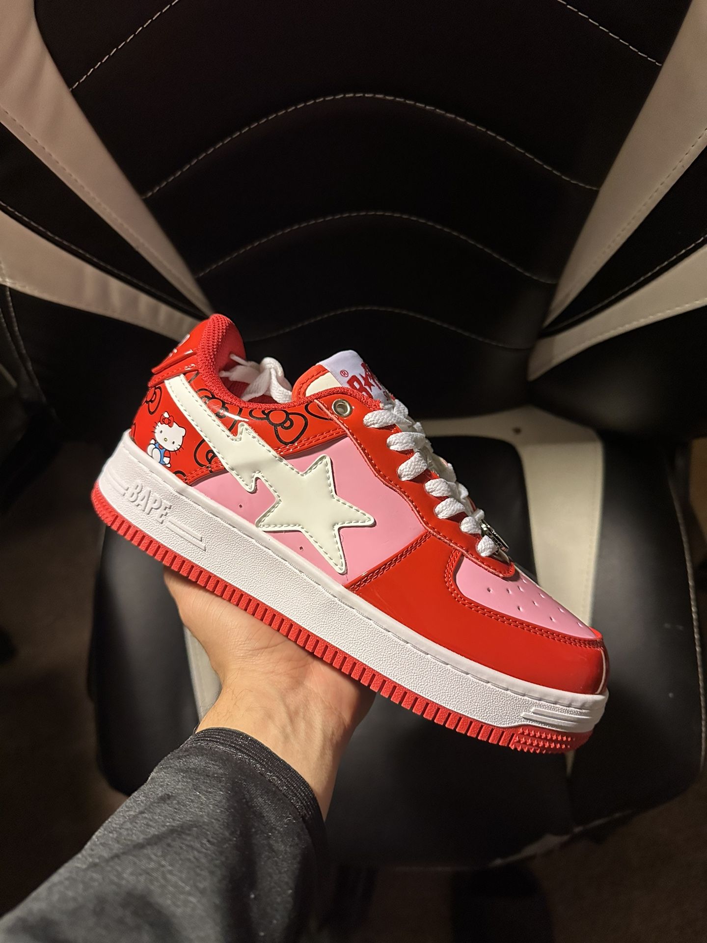 Hello Kitty Bapestas