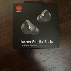 Black Beats Studio Pro’s 