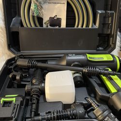 Uccosso 21V cordless electric pressure washer, portable powered by rechargeable lithium ion battery