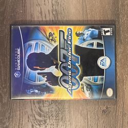 James Bond 007 Agent Under Fire Game (2001, Nintendo GameCube, EA) Complete TESTED