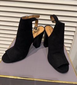 Peep toes heels