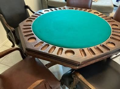 Mikhail Devfree 3-1 Poker / Bumper Pool/Dining.