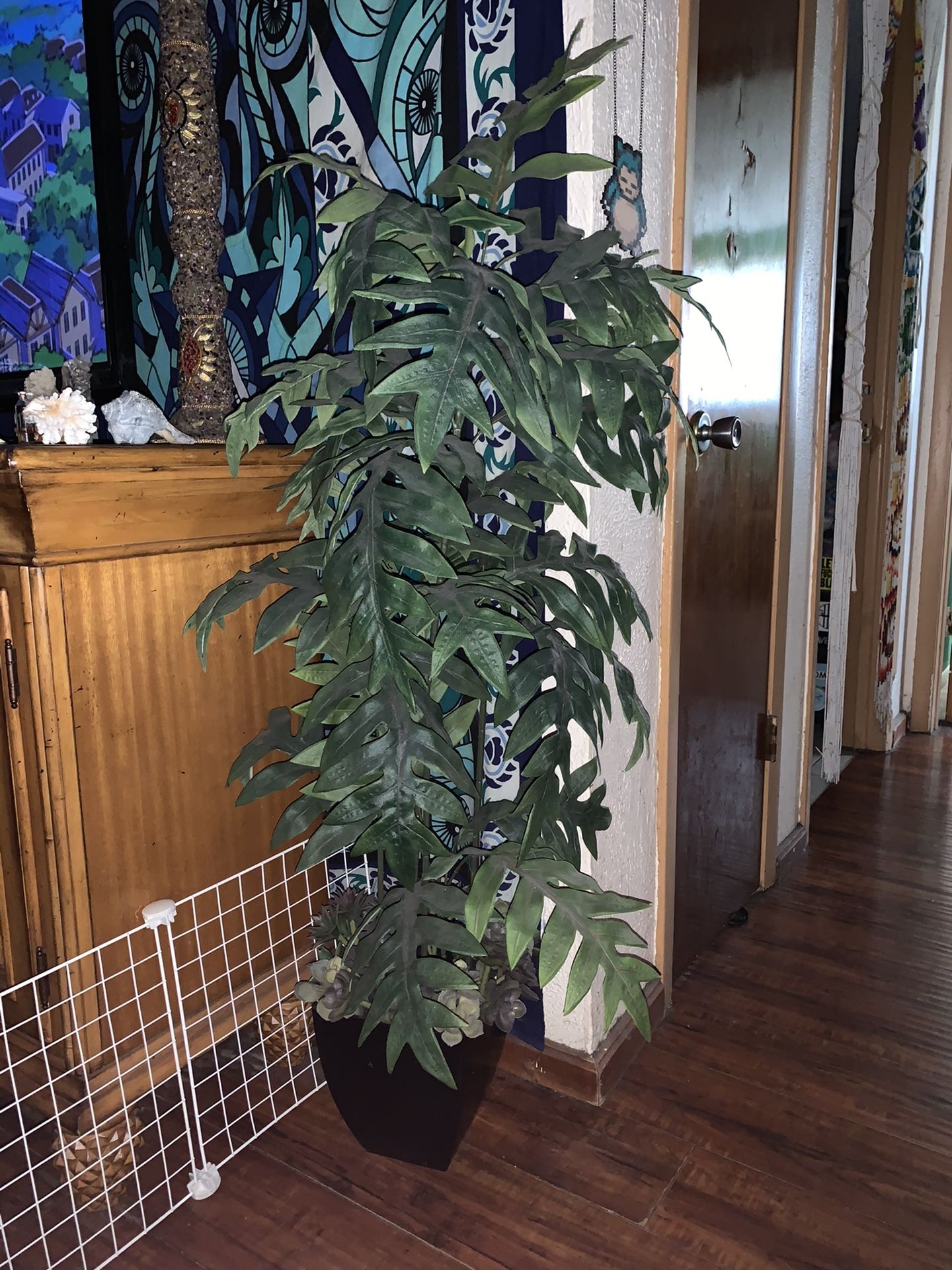 5 ft tall Artificial house plant with pot