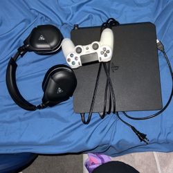 PS4/ Turtle Beach Head Phone 