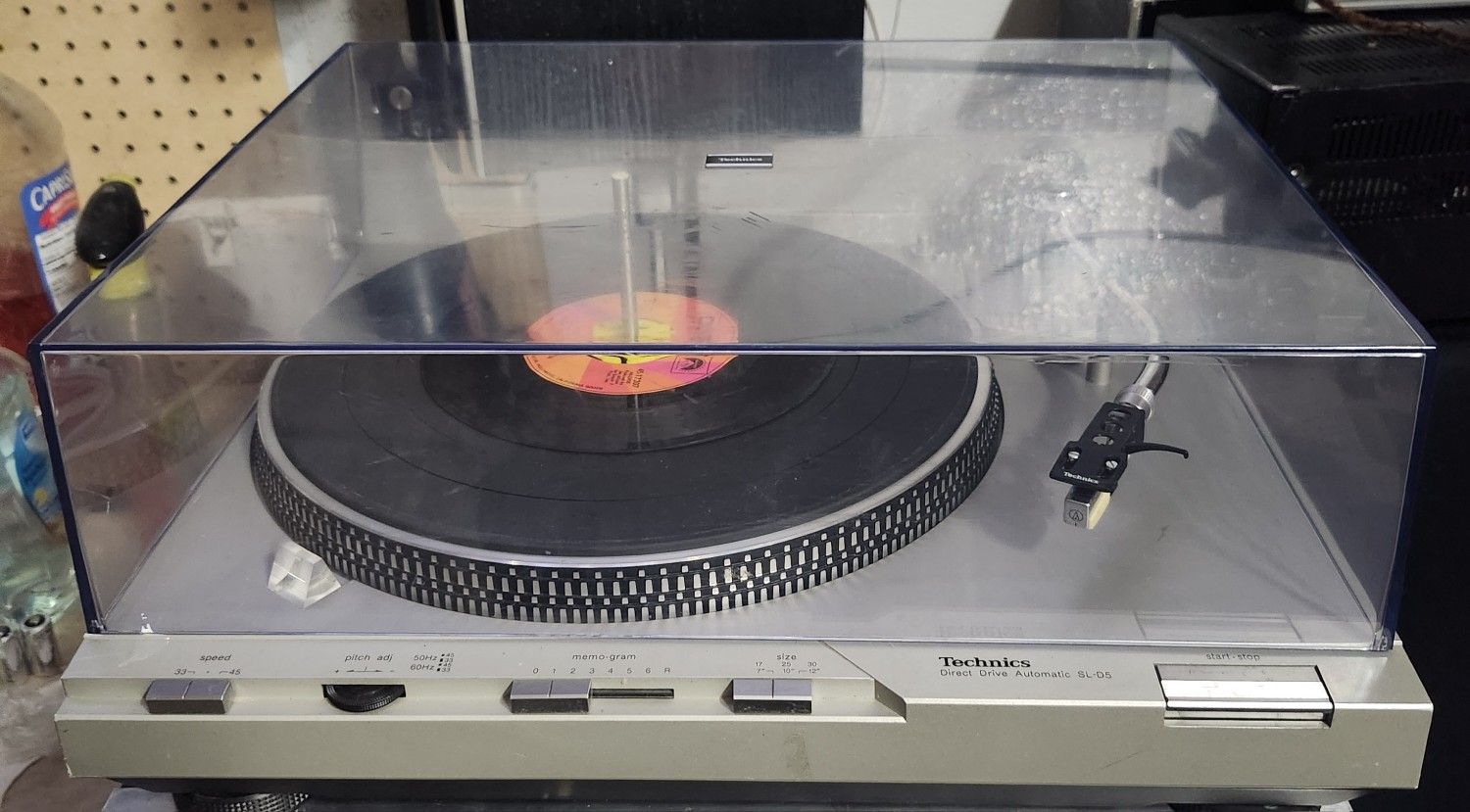 Technics SL-D5 Turntable