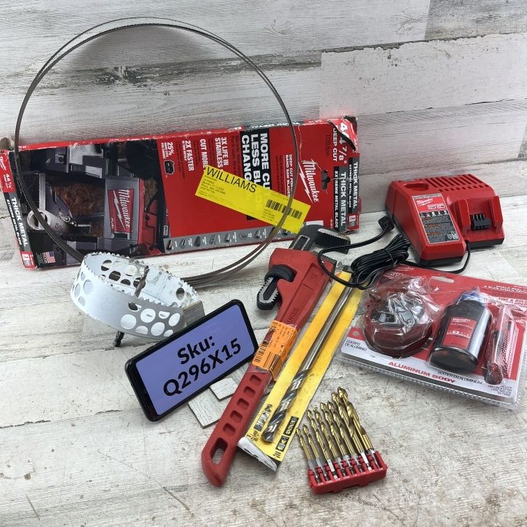 Milwaukee 7 Pc Mix Lot Pipe Wrench Bits Charger 6 in. Hole Dozer Blade See Photos