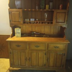 Procedure Reduced! Maple Wooden Hutch