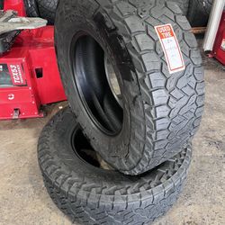 LT 285/75R18 NITTO RECON GRAPPLER A/T full pair 2 tires 