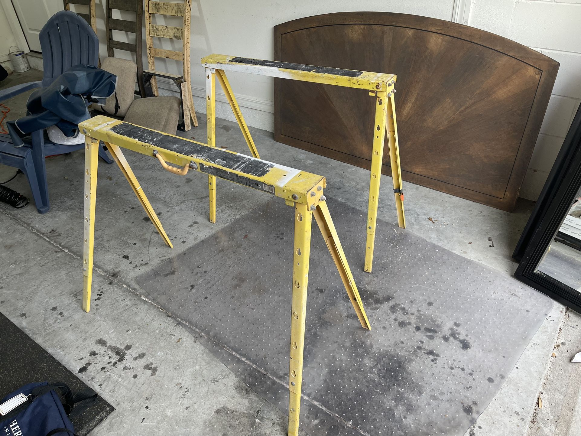 Horse Stands