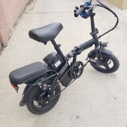 22mph 30miles range. Folding Electric bike ebike e-bike with 2 Seat. Brand is Super EBike $420 the lowest or $1,000 OR closer offer. All work 100% com
