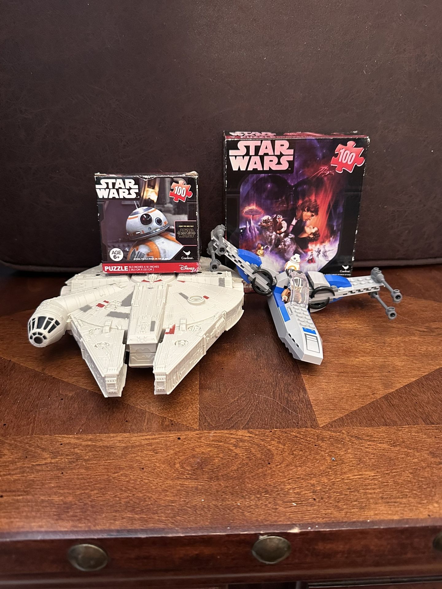Star Wars Collectibles Lot, 4 Items See Photos Via And The New York Collectibles Via This Article